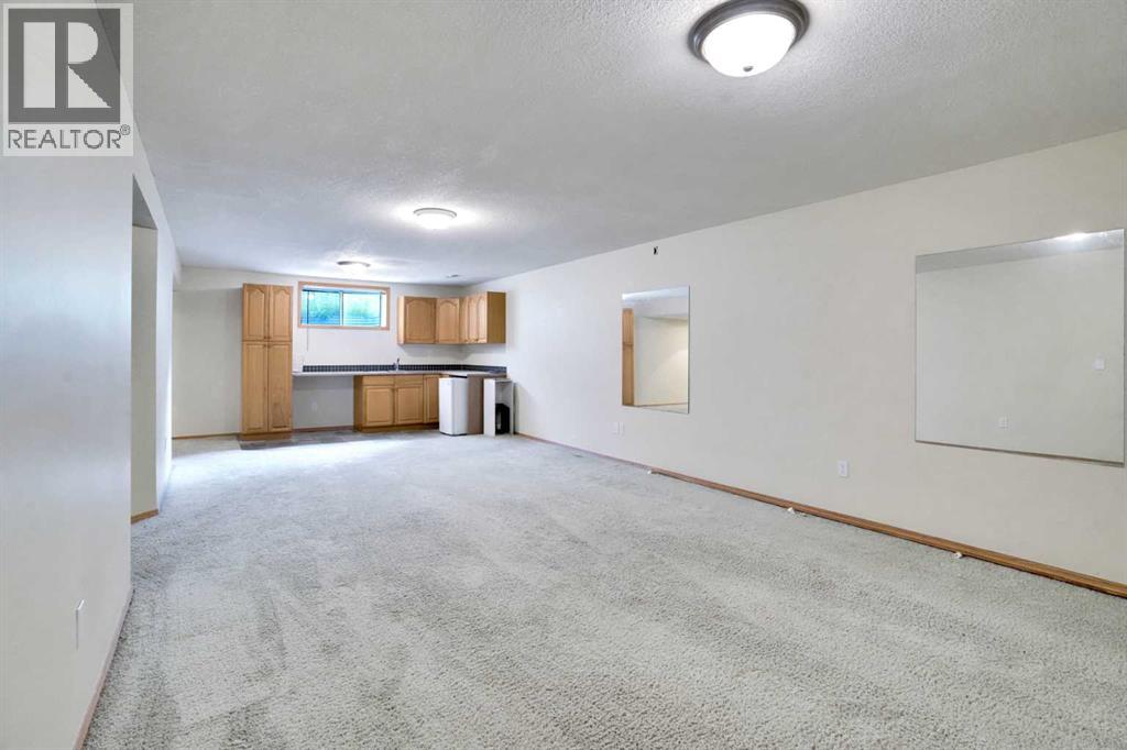 Single Family House for Sale in  Chaparral Drive SE Chaparral Calgary 