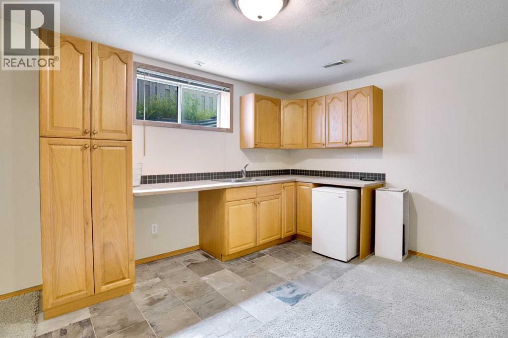 Single Family House for Sale in  Chaparral Drive SE Chaparral Calgary 