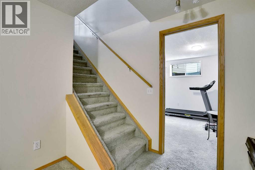 Single Family House for Sale in  Chaparral Drive SE Chaparral Calgary 