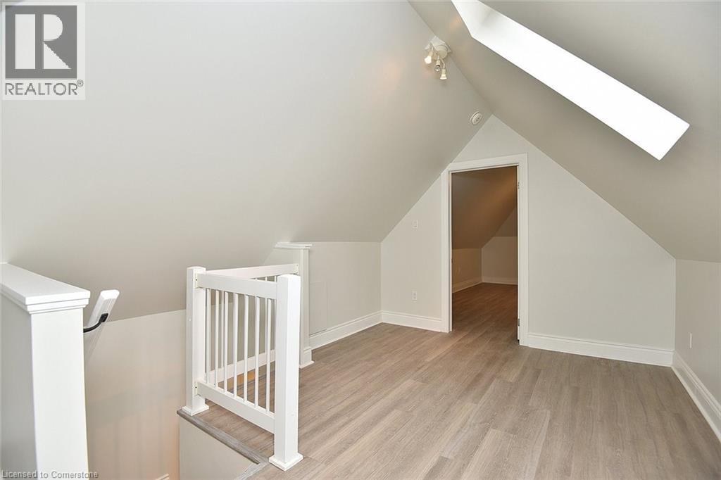 Photo 16 of 66 Erie Avenue Unit Upper, Hamilton ON
