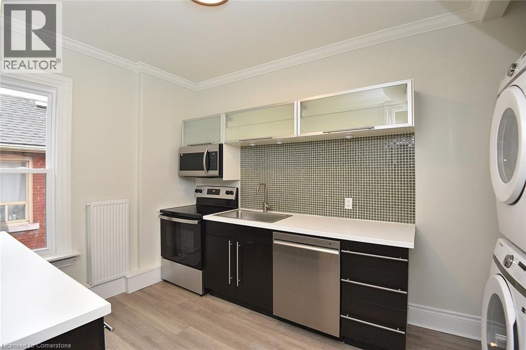 Photo 22 of 66 Erie Avenue Unit Upper, Hamilton ON