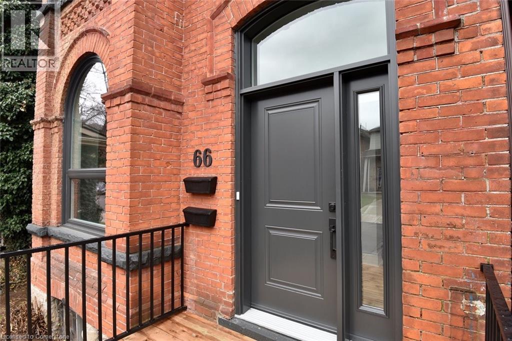 Photo 3 of 66 Erie Avenue Unit Upper, Hamilton ON