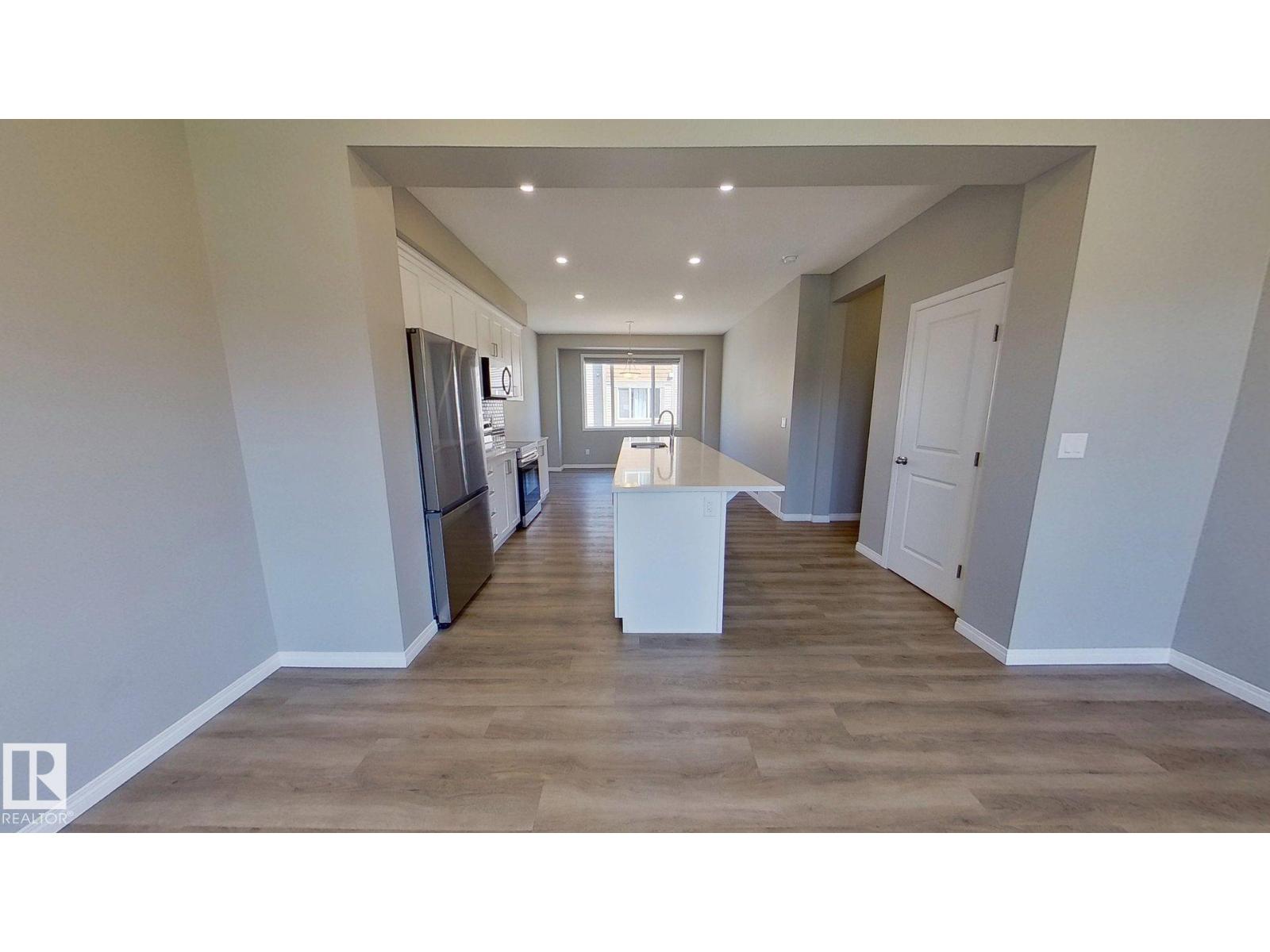 Photo 5 of 105 2072 Wonnacott Wy Sw, Edmonton AB