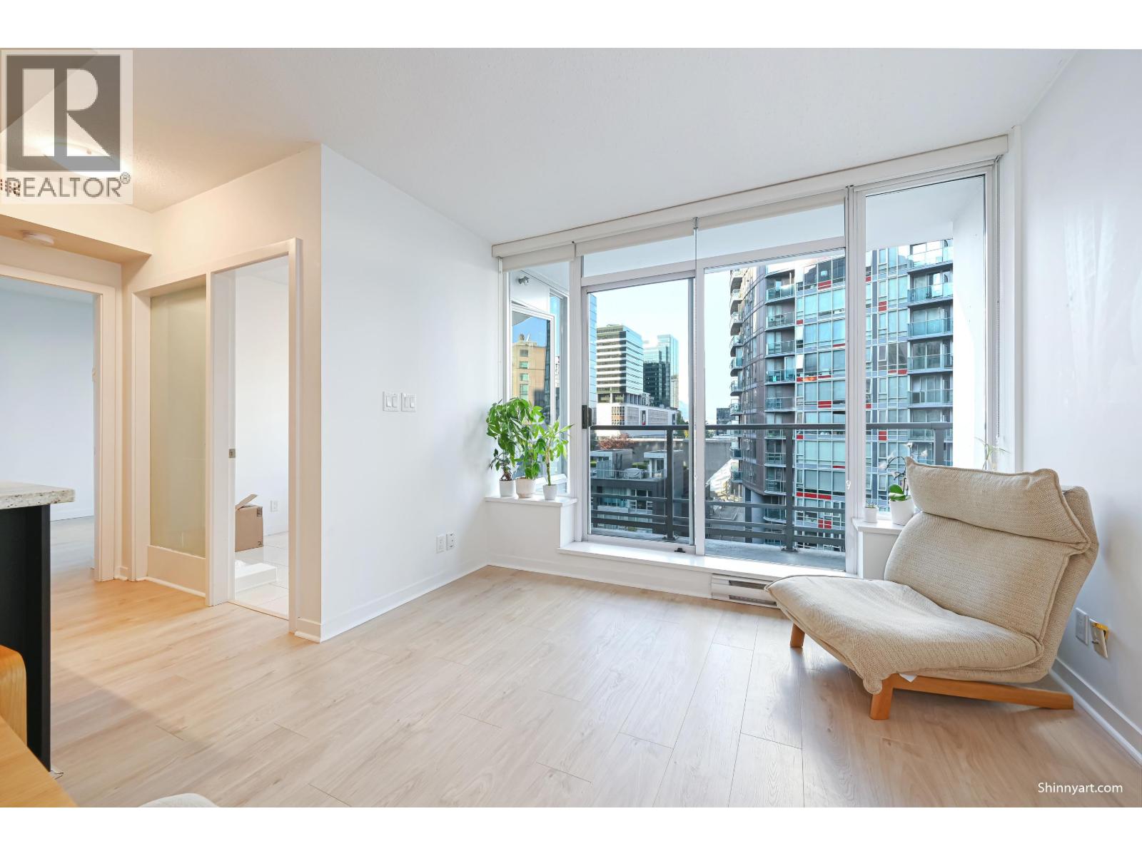 Photo 4 of 802 821 Cambie Street, Vancouver BC
