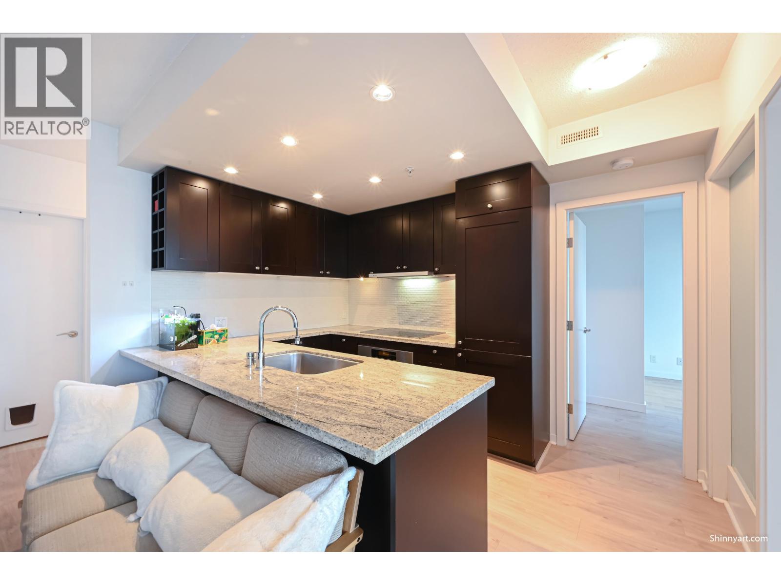 Photo 2 of 802 821 Cambie Street, Vancouver BC