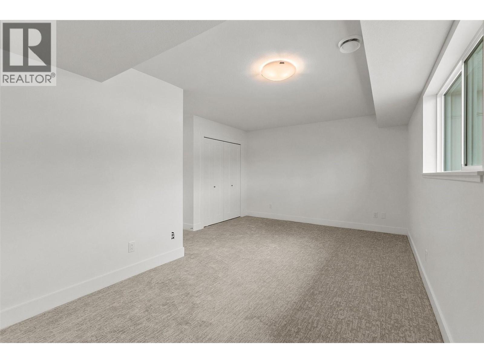 41 720 Valley Road, Kelowna
