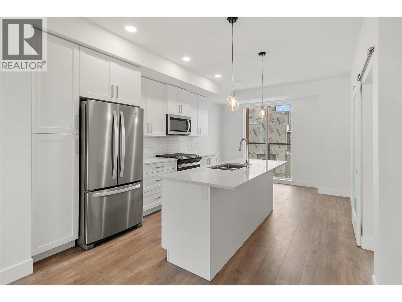 41 720 Valley Road, Kelowna