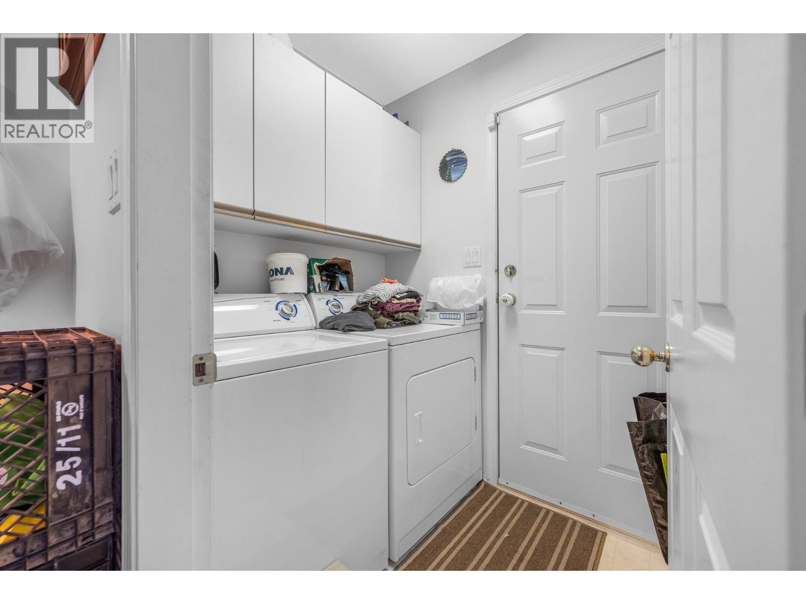 2424 Bradley Drive, Armstrong