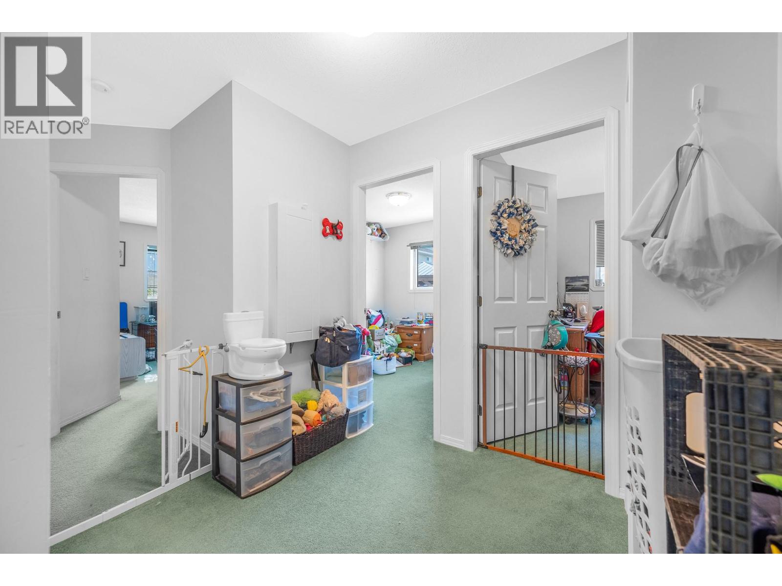 2424 Bradley Drive, Armstrong