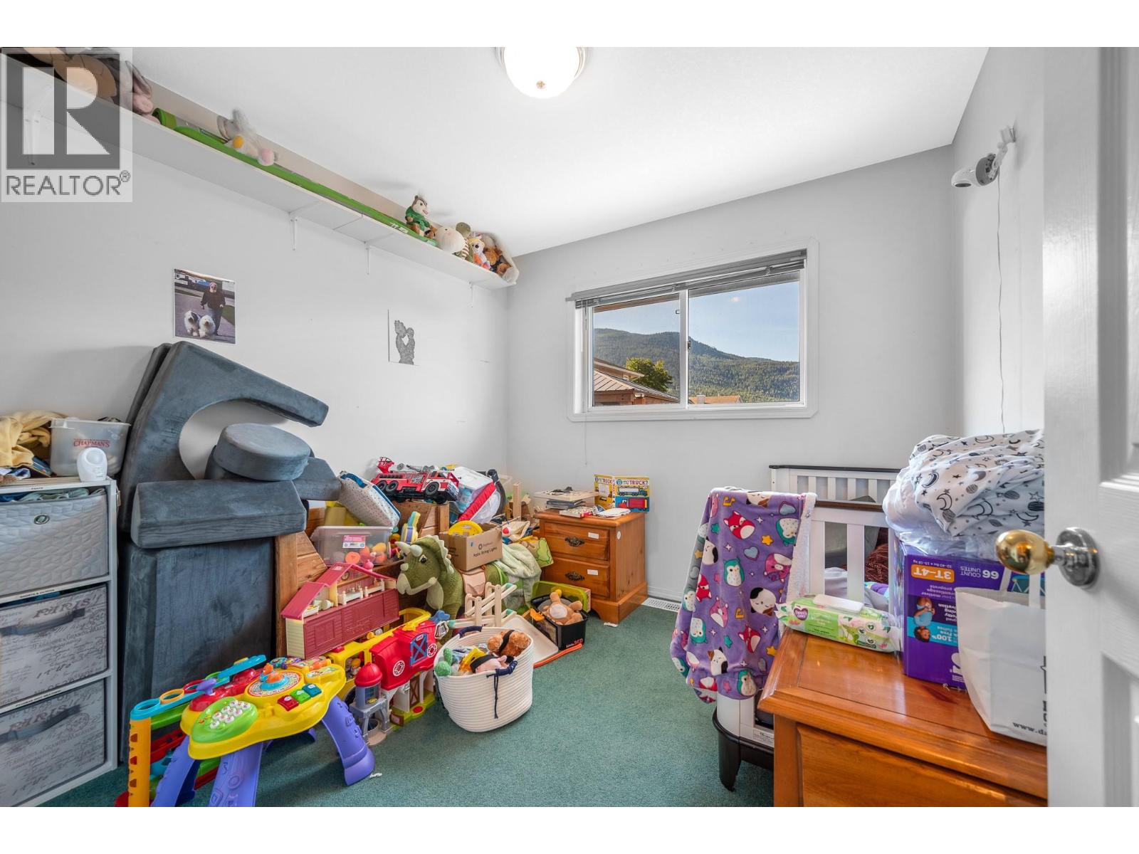 2424 Bradley Drive, Armstrong