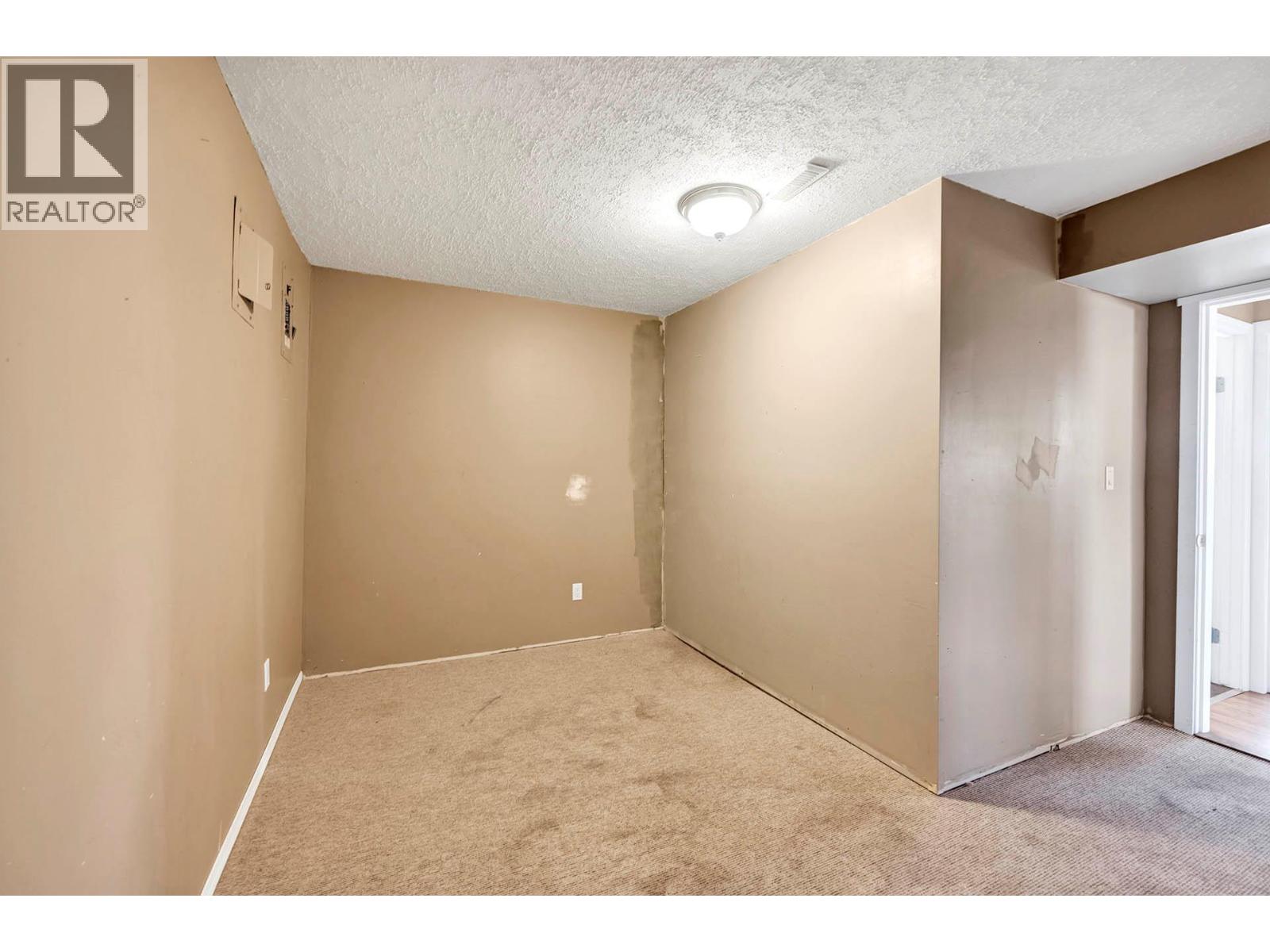 Photo 11 of 1253 Highridge Drive, Kamloops BC