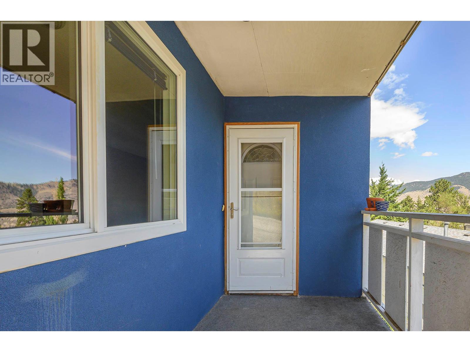 Photo 2 of 1253 Highridge Drive, Kamloops BC