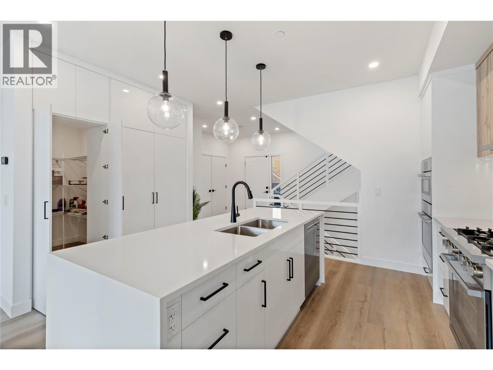 203 2735 Shannon Lake Road, West Kelowna
