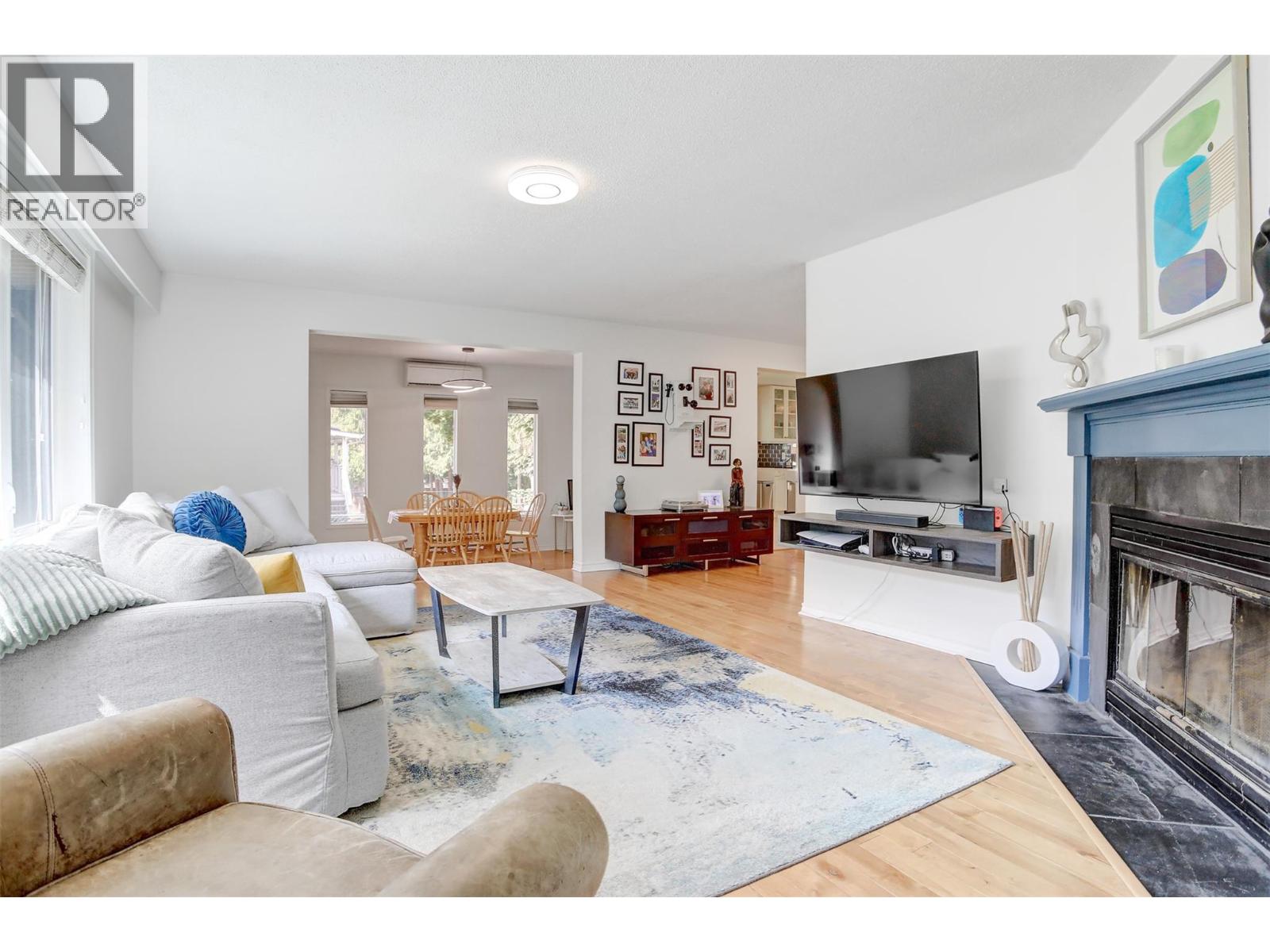  812 Paret Road, Kelowna