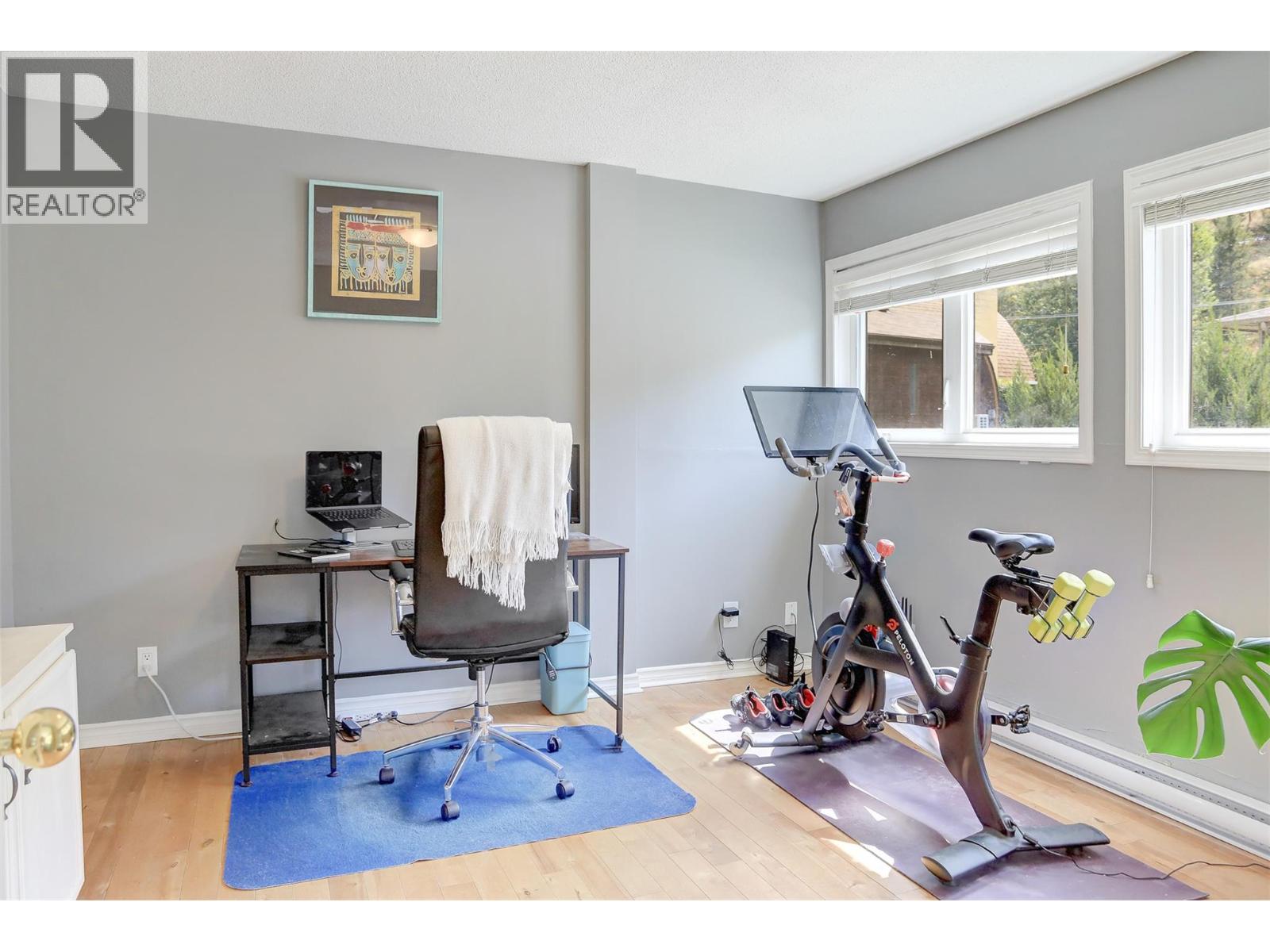  812 Paret Road, Kelowna