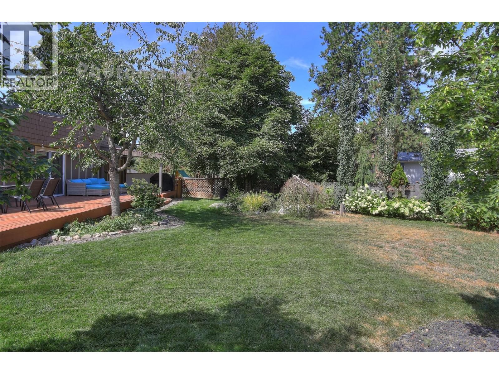  812 Paret Road, Kelowna