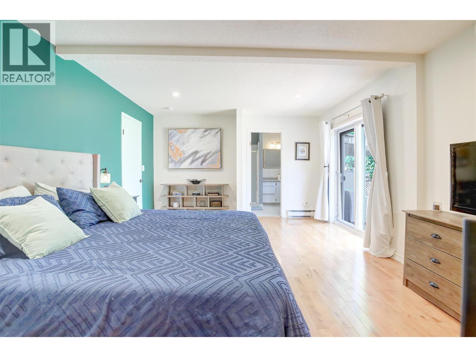  812 Paret Road, Kelowna