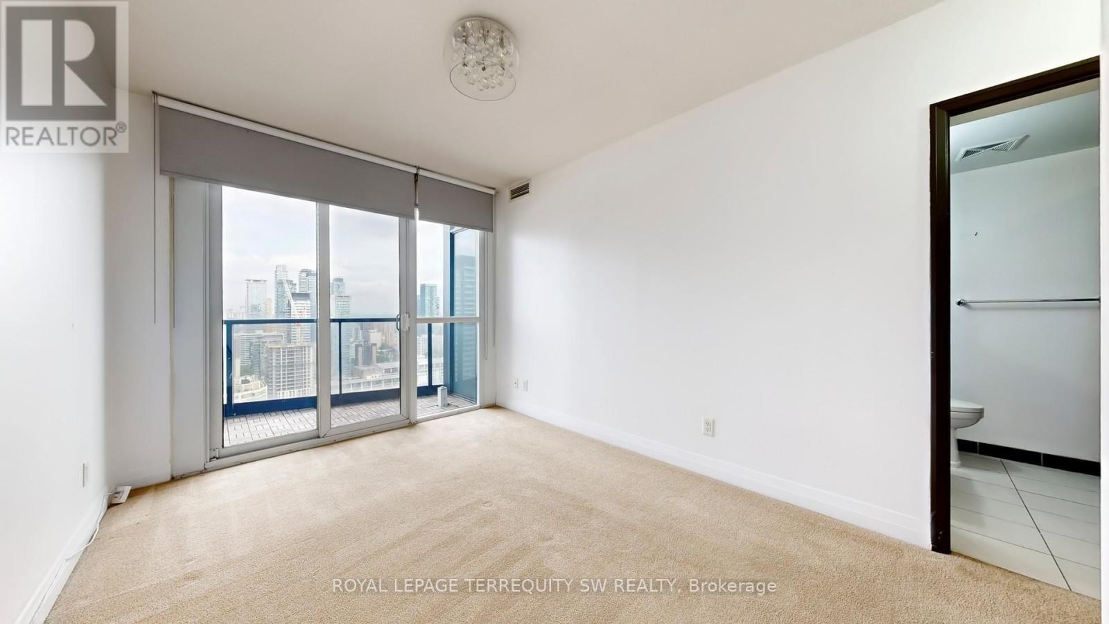 Photo 13 of 3704 21 Carlton Street, Toronto ON