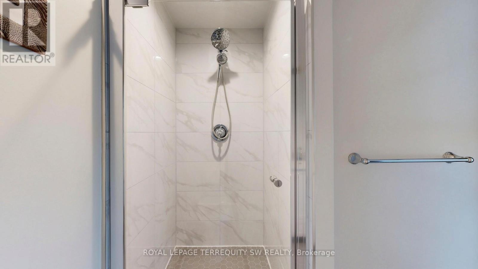 Photo 21 of 3704 21 Carlton Street, Toronto ON