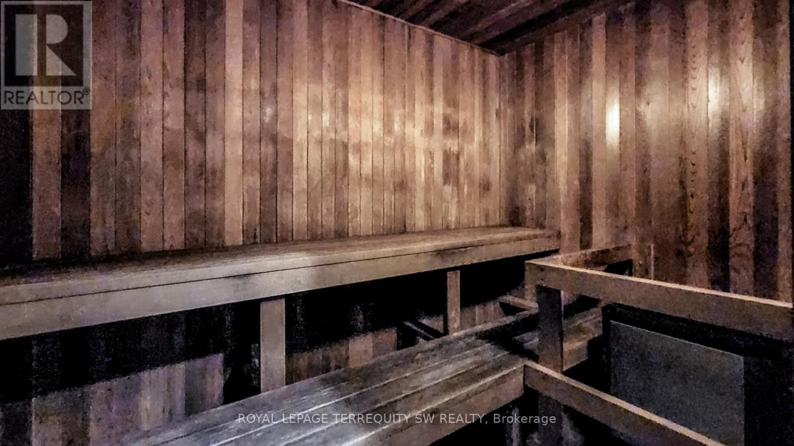 Photo 32 of 3704 21 Carlton Street, Toronto ON