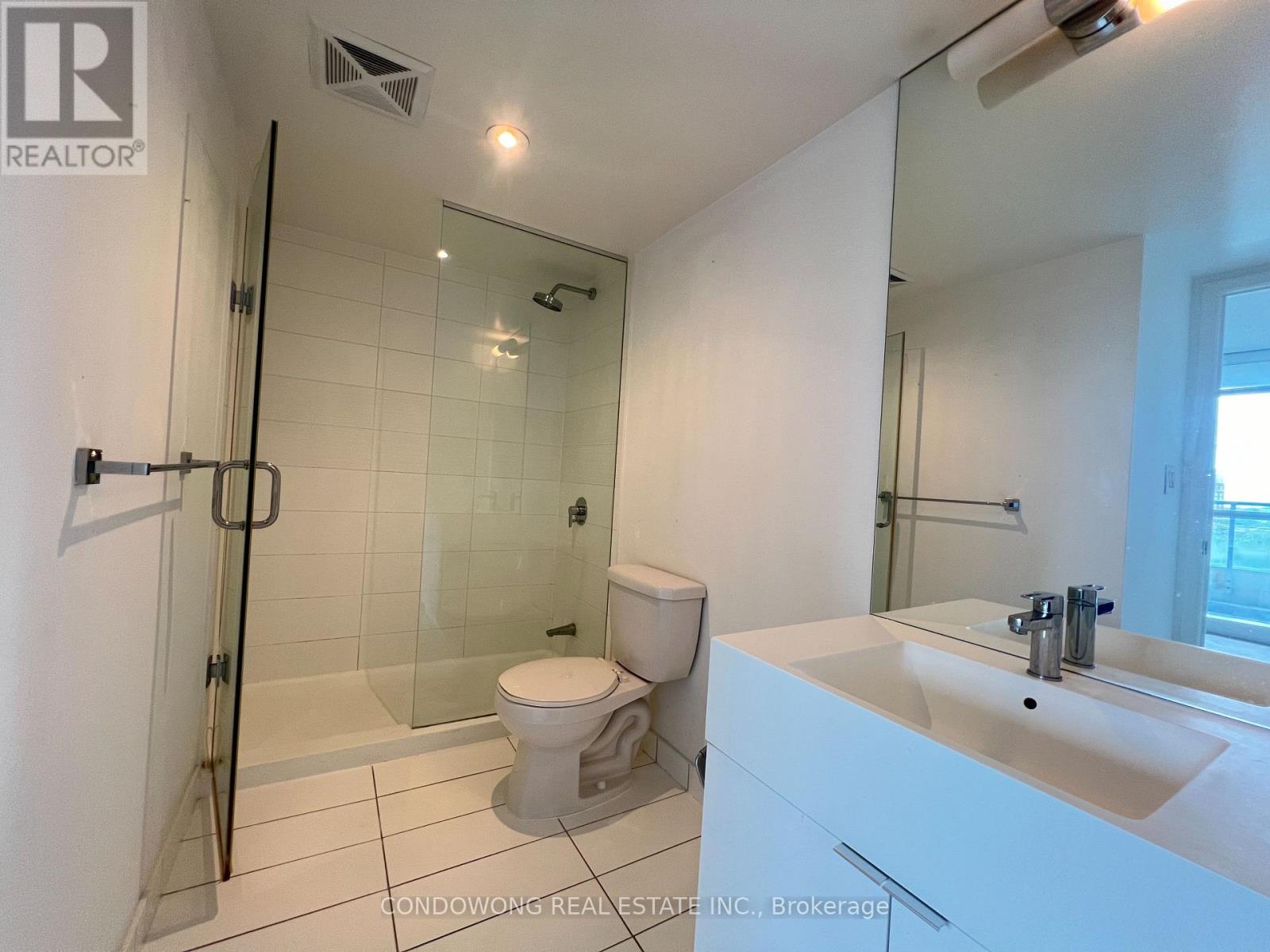 Photo 13 of 309 10 Capreol Court, Toronto ON