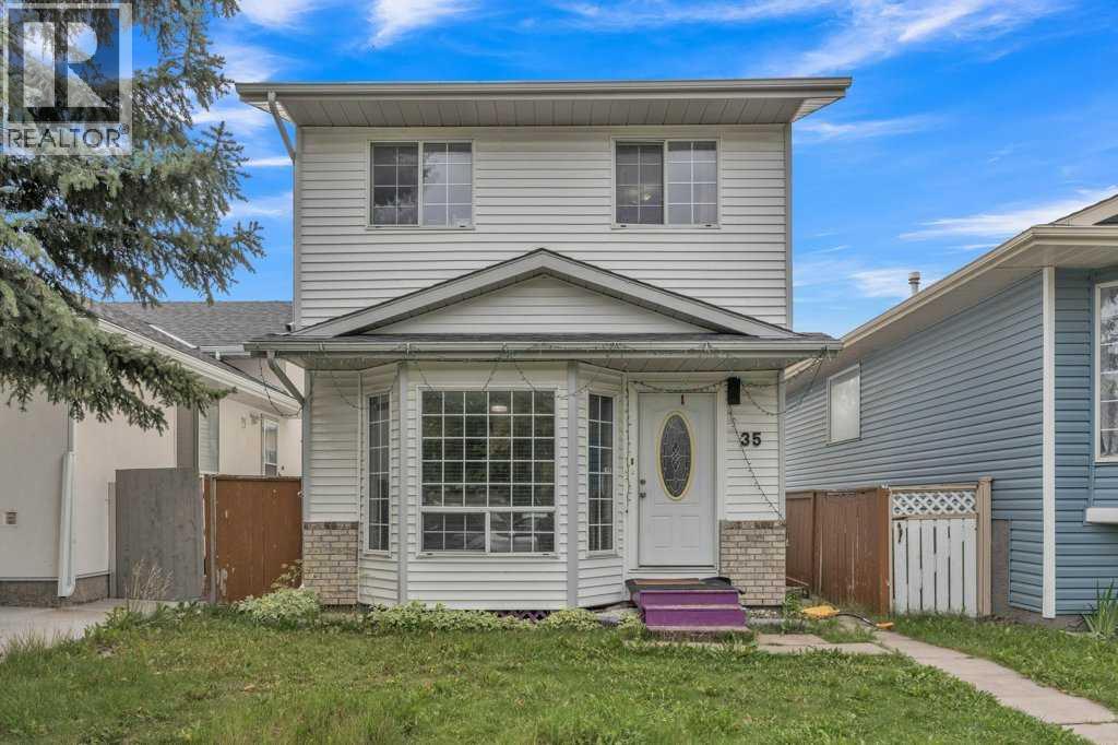 Photo 5 of 35 Martinwood Way Ne, Calgary AB