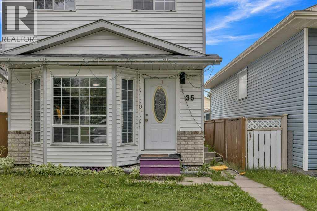 Photo 6 of 35 Martinwood Way Ne, Calgary AB