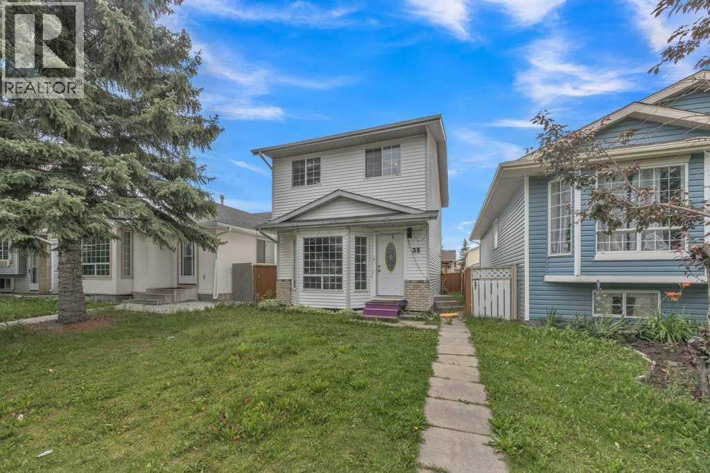 Photo 7 of 35 Martinwood Way Ne, Calgary AB
