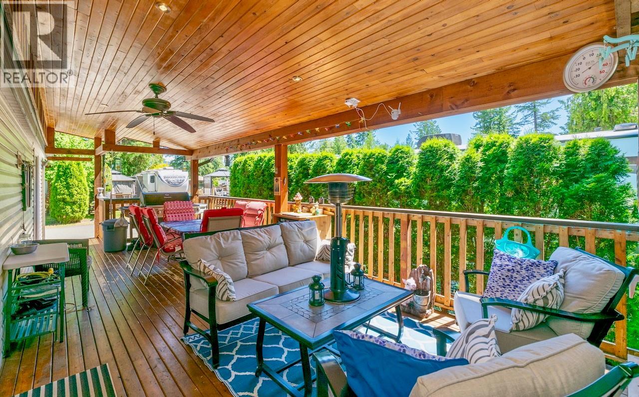 18 1131 Pine Grove Road, Scotch Creek
