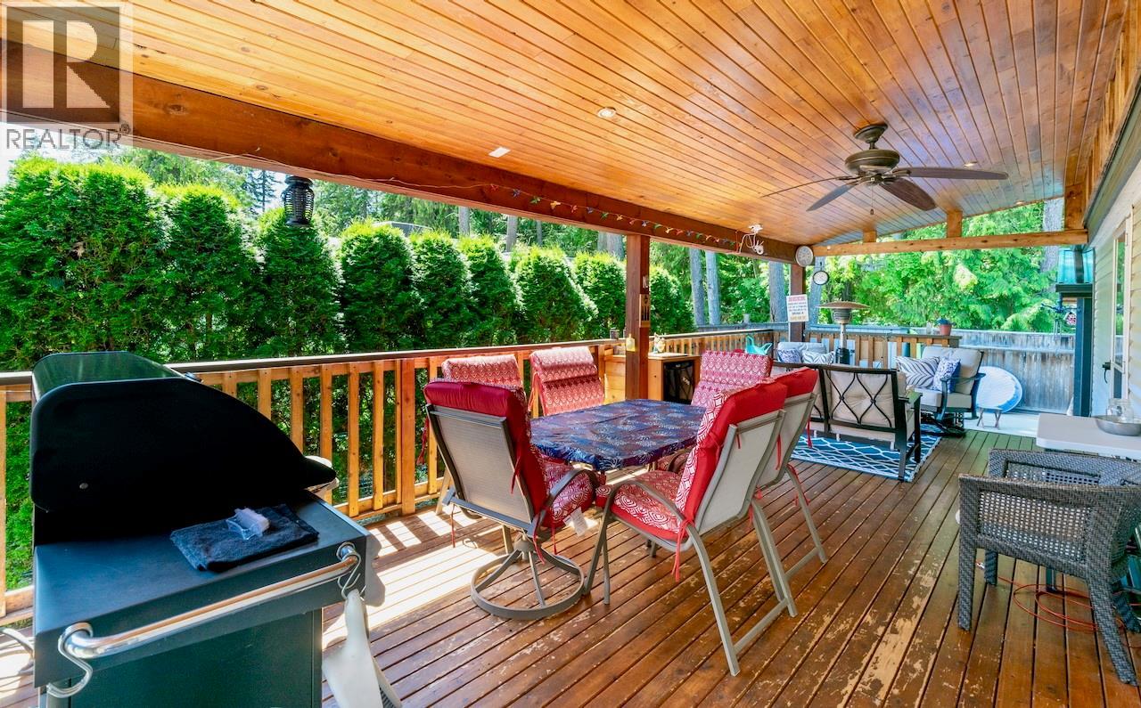 18 1131 Pine Grove Road, Scotch Creek