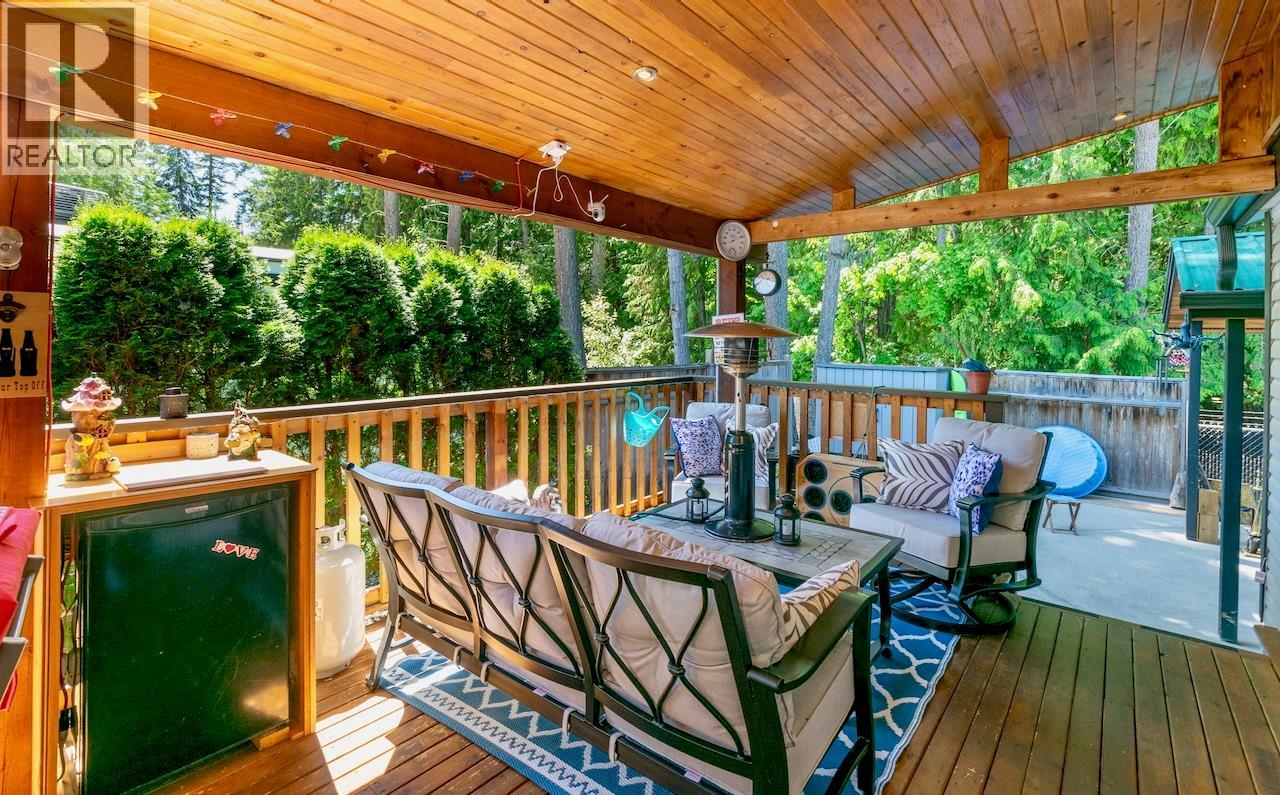 18 1131 Pine Grove Road, Scotch Creek