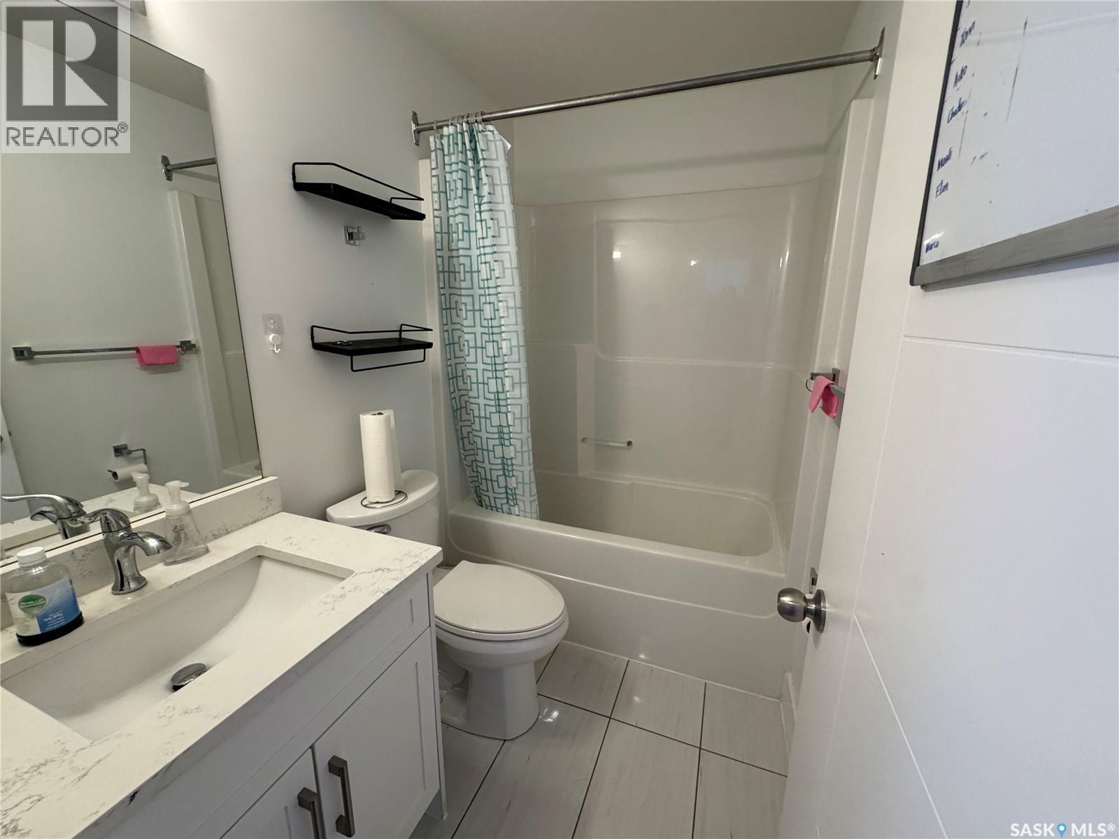 Photo 26 of 103 Stromberg Crescent, Saskatoon SK