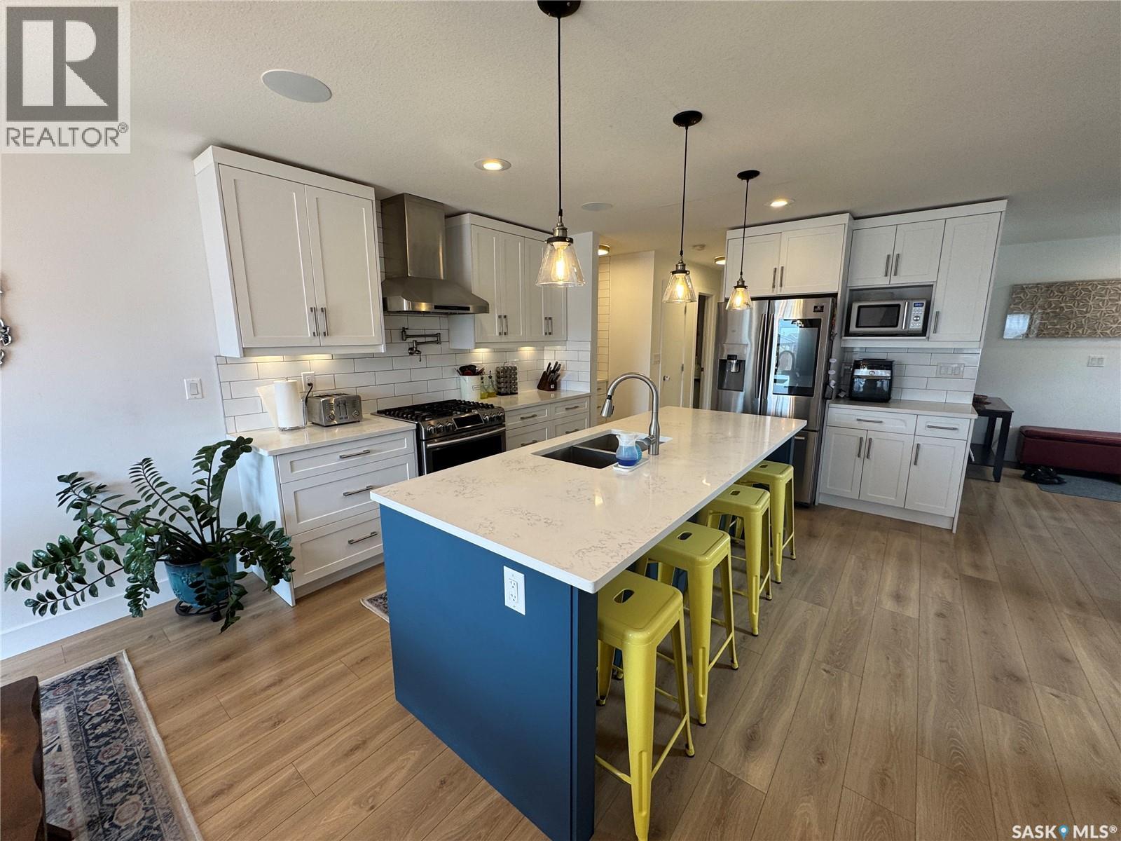 Photo 10 of 103 Stromberg Crescent, Saskatoon SK
