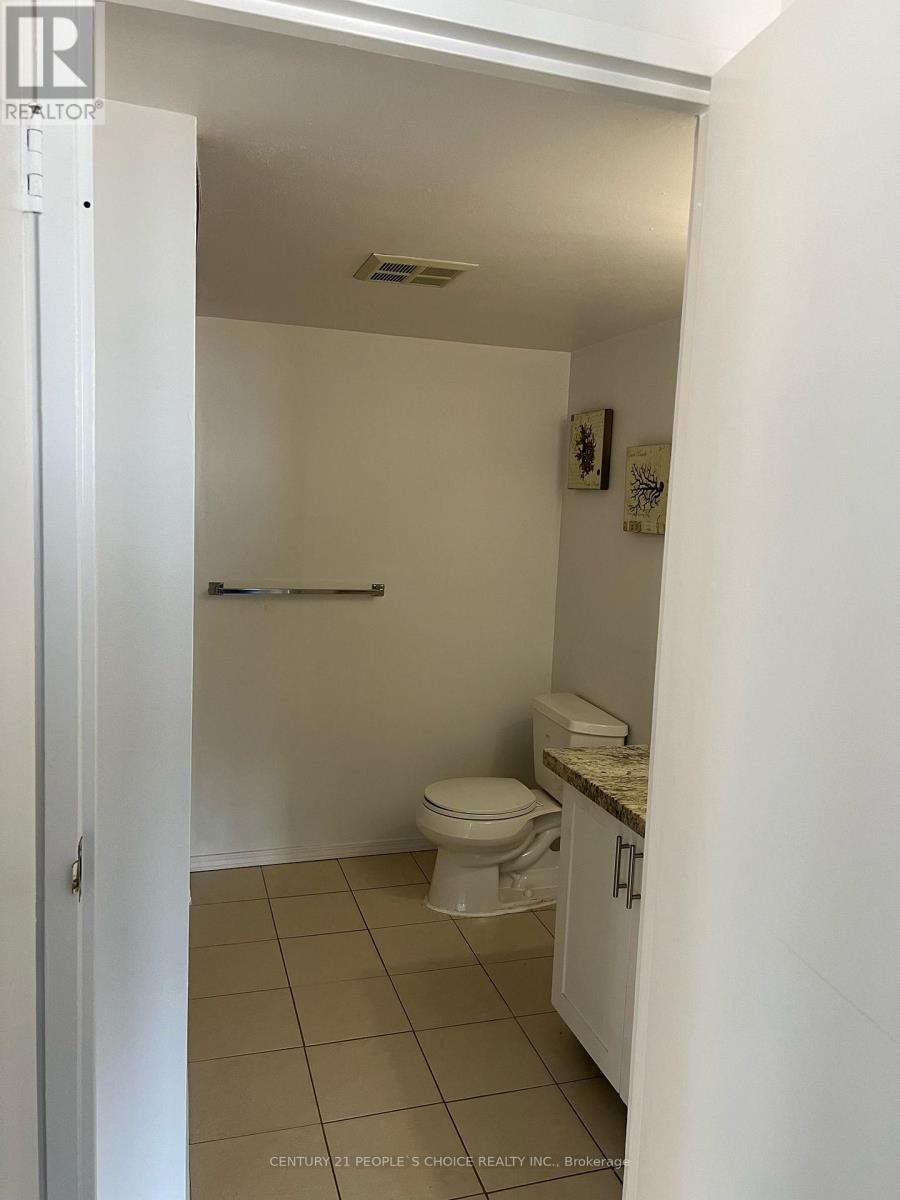 Photo 14 of 1206 25 Trailwood Drive, Mississauga ON