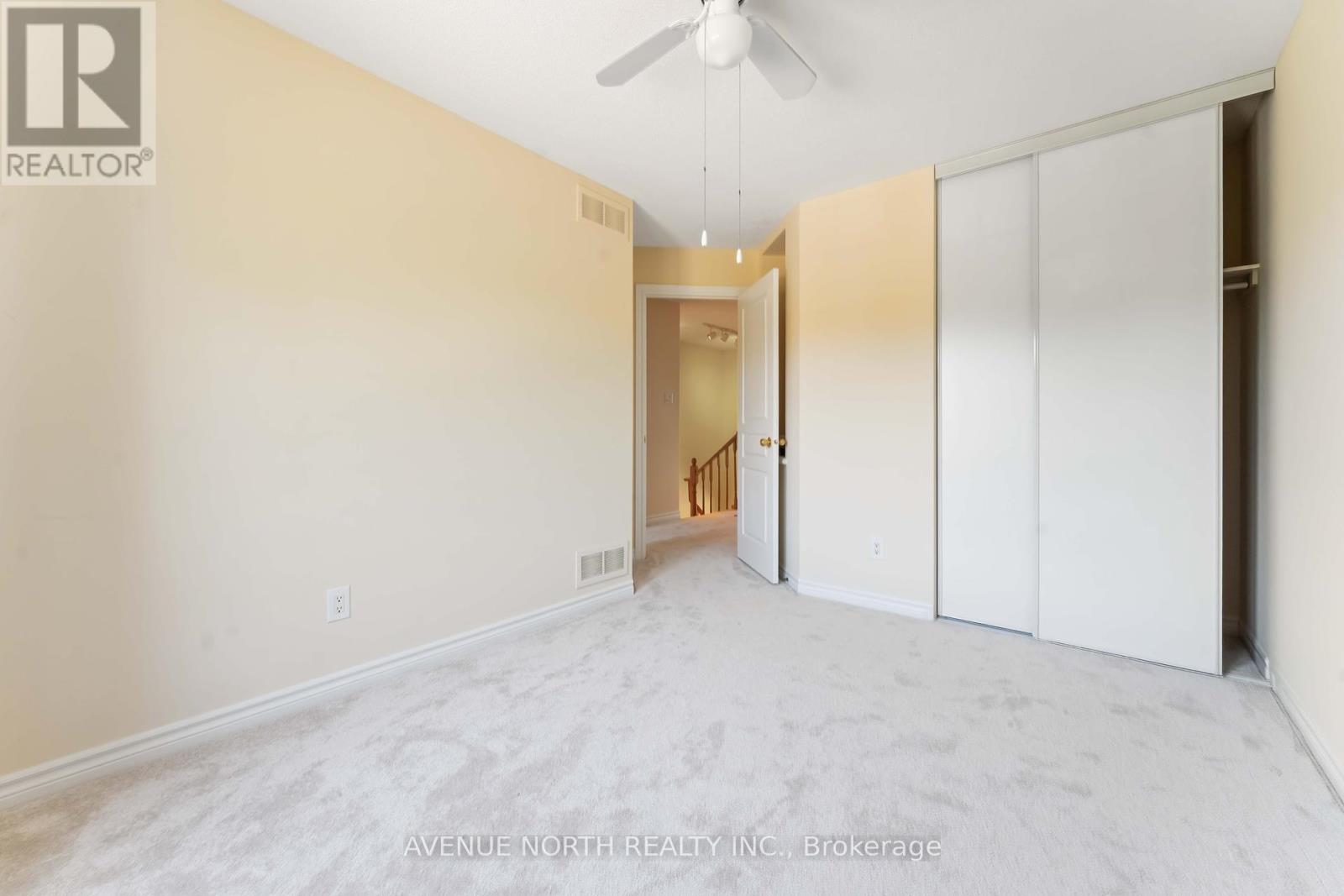 Photo 10 of 241 Waymark Crescent, Ottawa ON