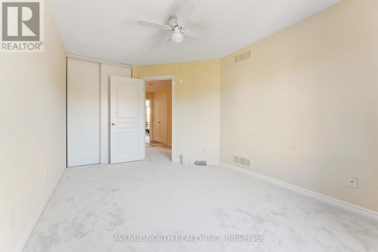 Photo 13 of 241 Waymark Crescent, Ottawa ON