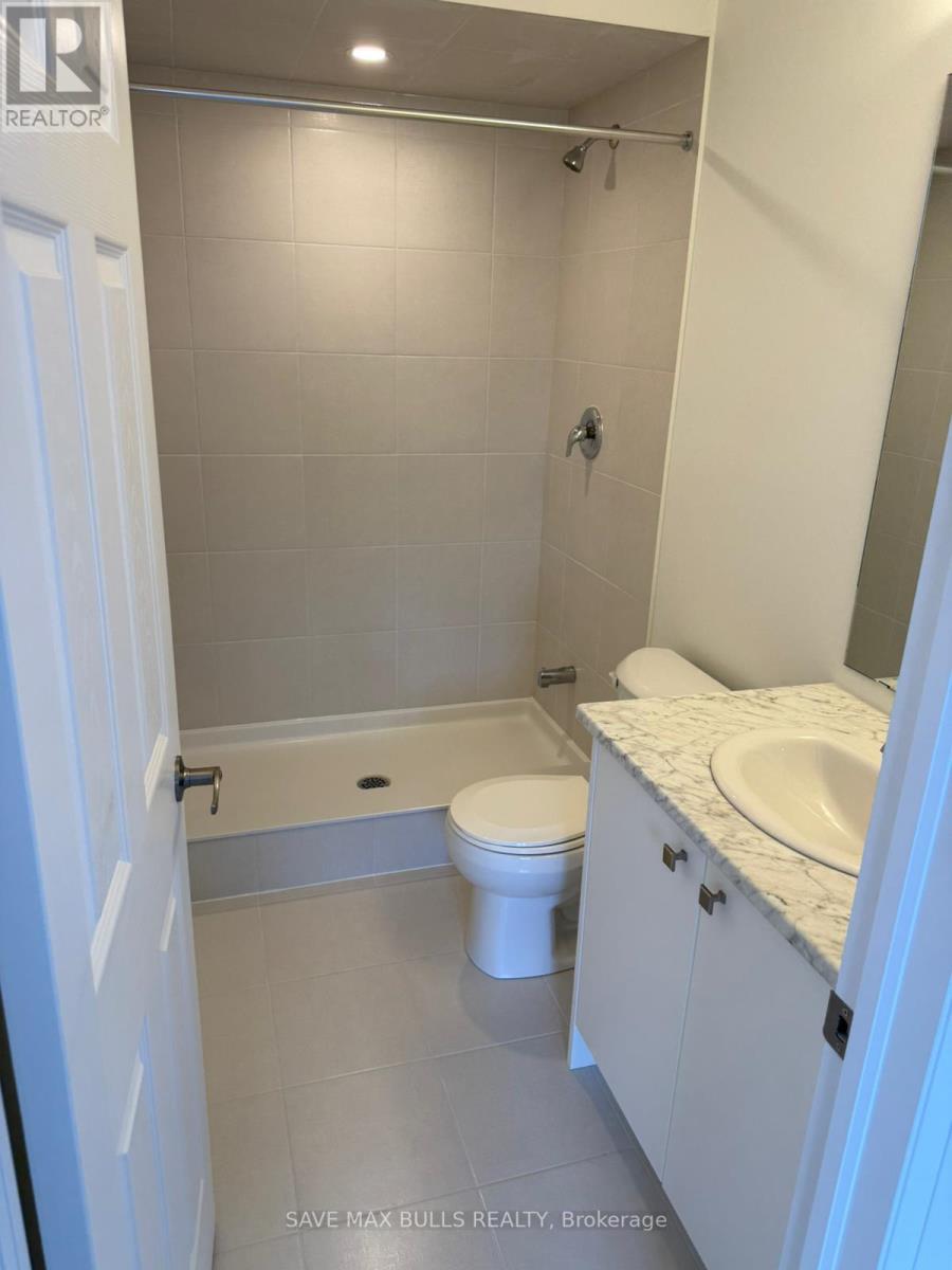 Photo 6 of 39 Gunnel Road, Welland ON
