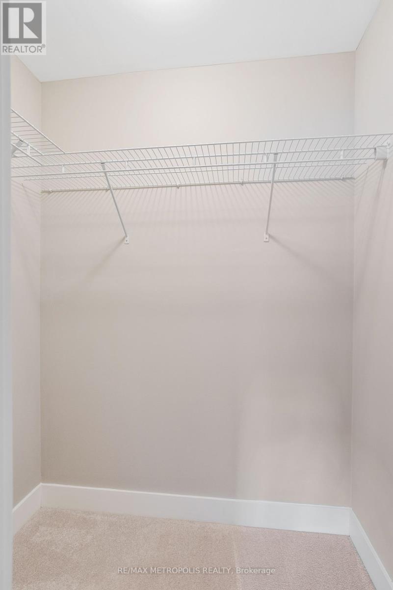 Photo 25 of 93 1960 Dalmagarry Road, London North ON