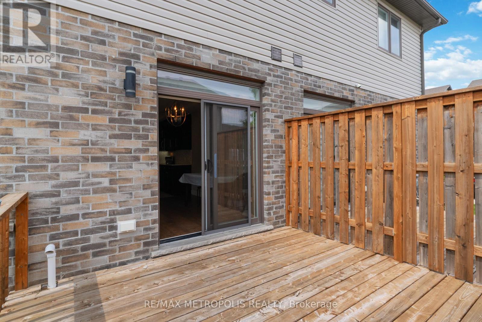 Photo 38 of 93 1960 Dalmagarry Road, London North ON