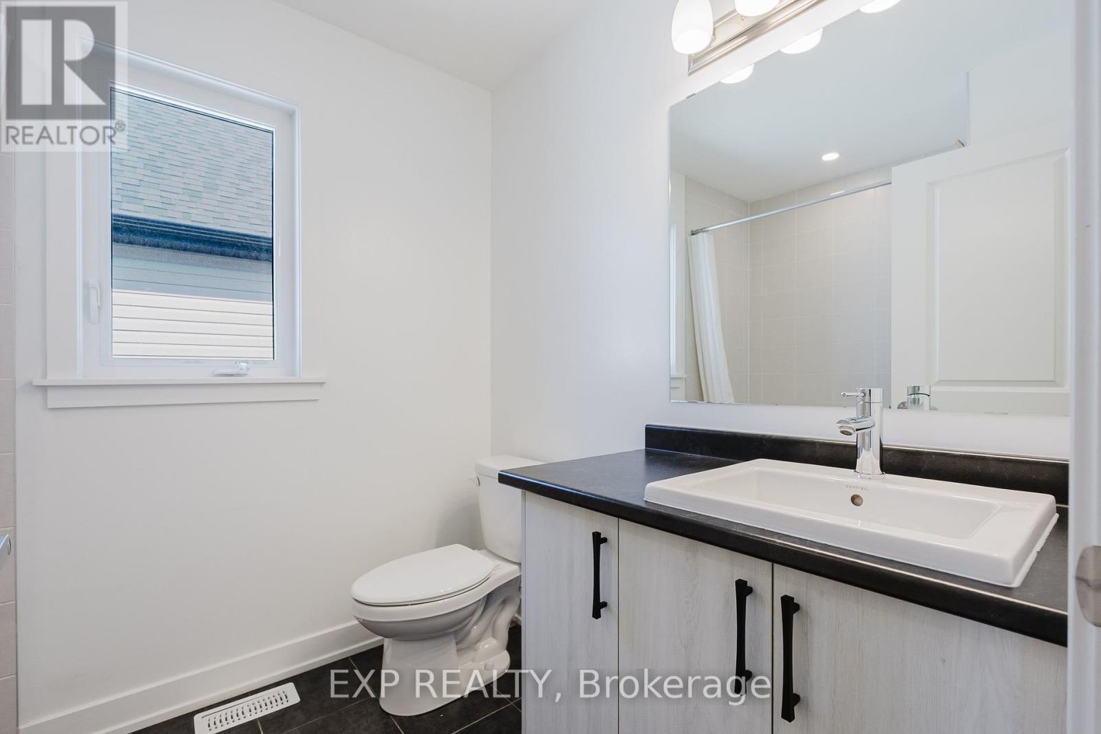Photo 40 of 808 Mochi Circle, Ottawa ON