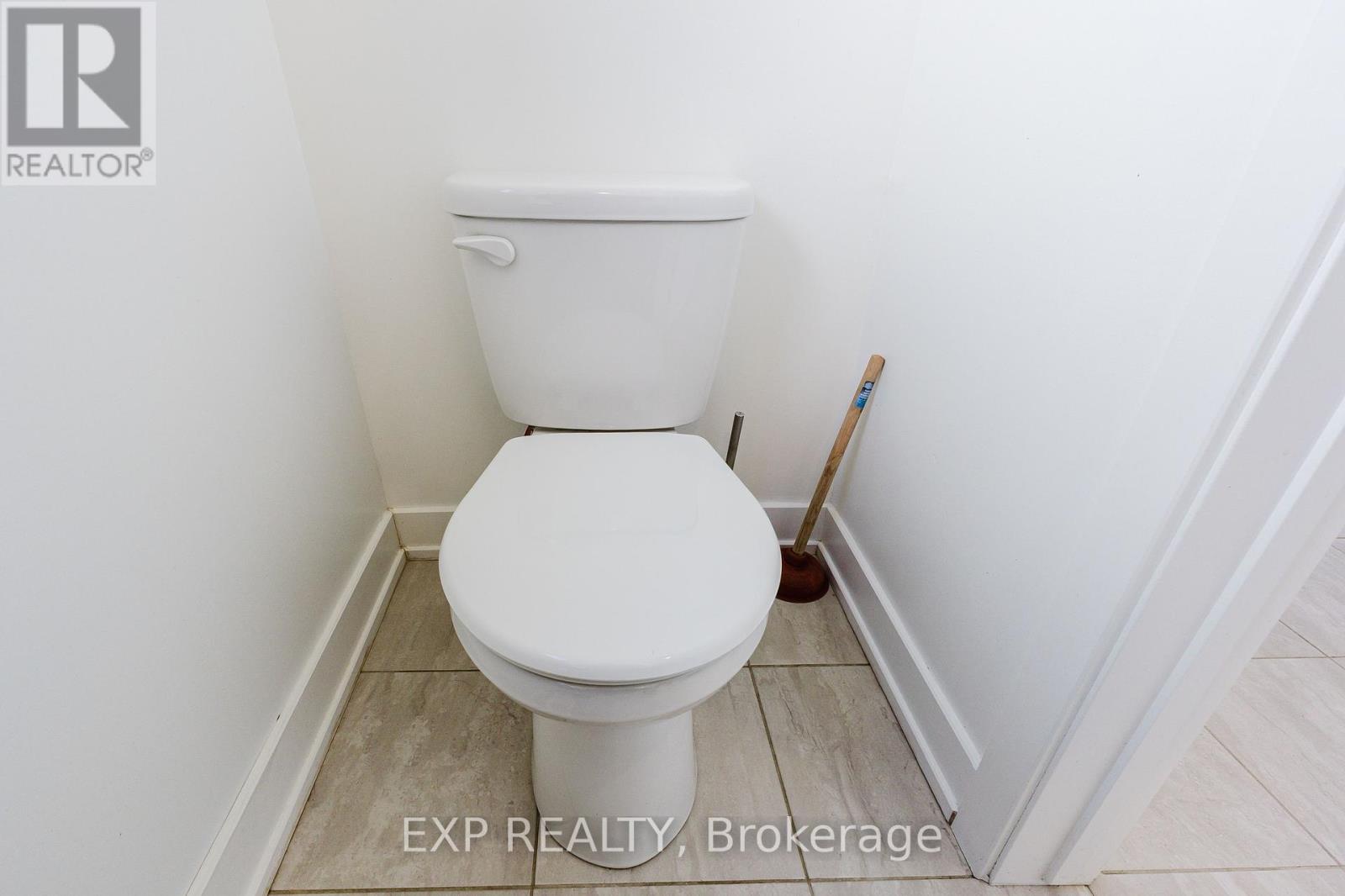 Photo 47 of 808 Mochi Circle, Ottawa ON