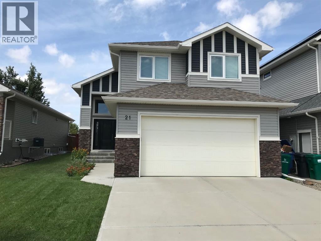 Photo 1 of 21 Riverford Close W, Lethbridge AB