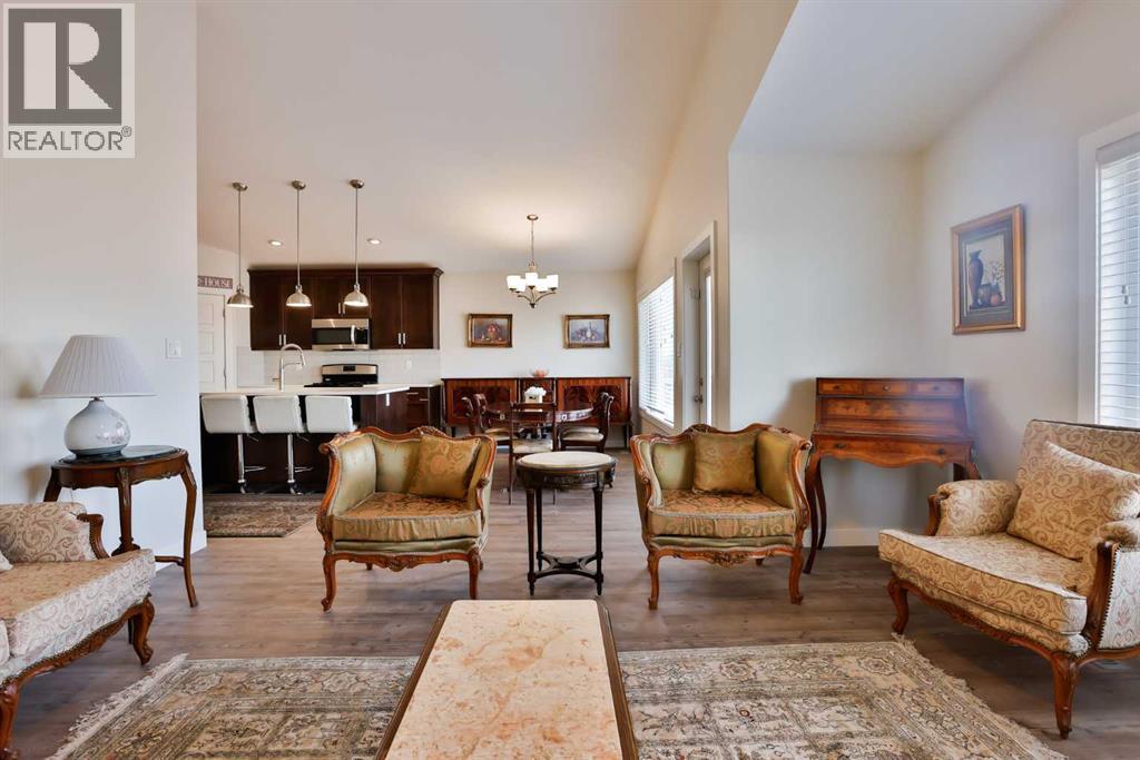 Photo 9 of 21 Riverford Close W, Lethbridge AB