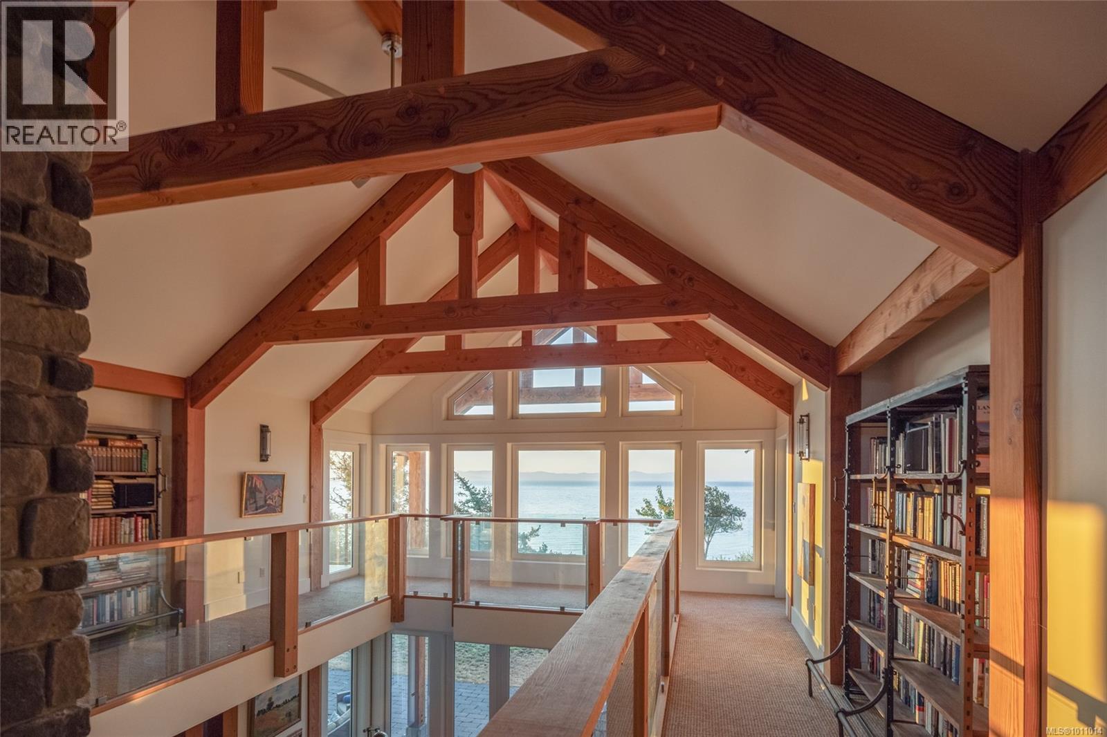 1107 Kye Bay Rd, Comox