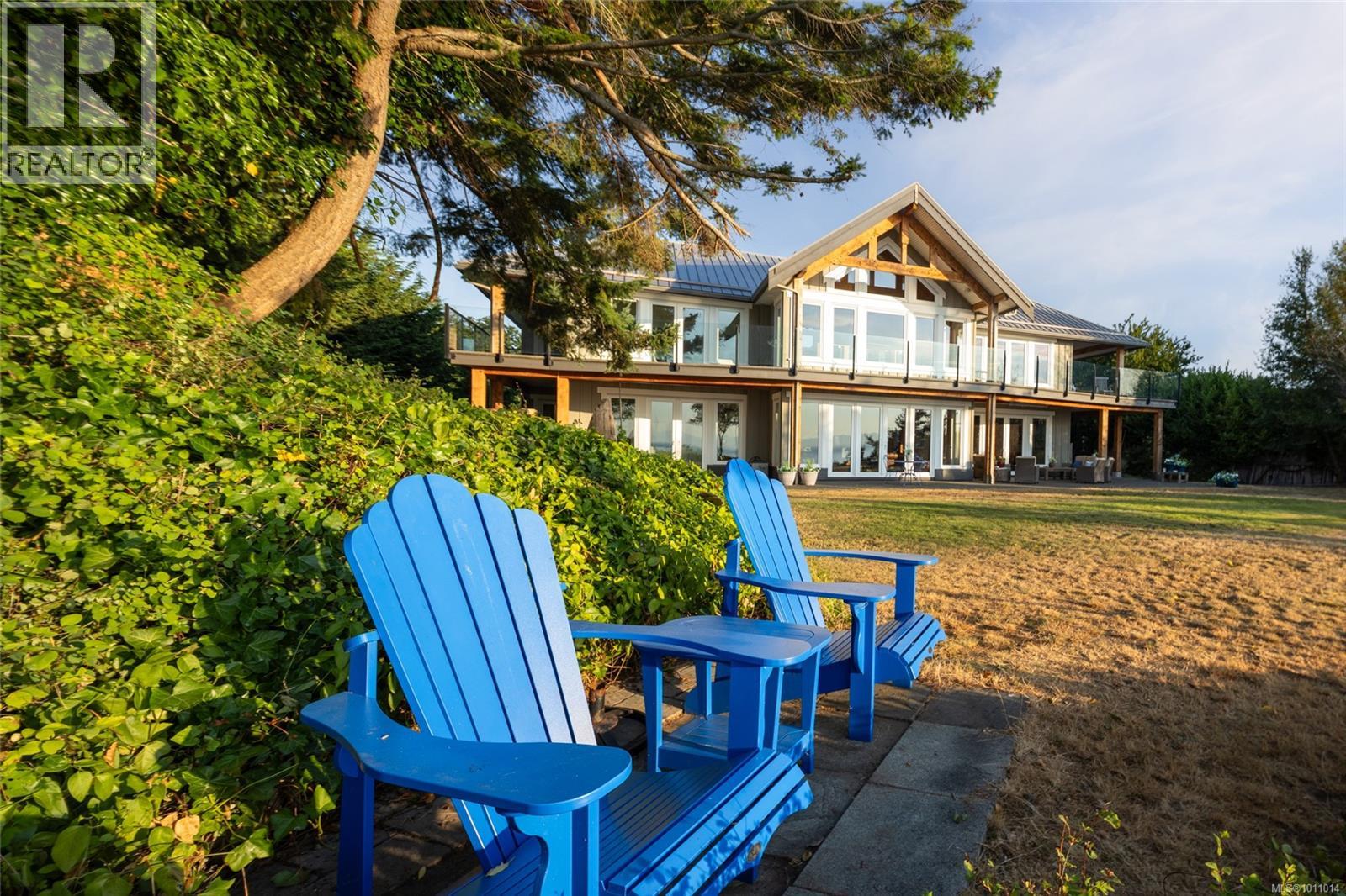 1107 Kye Bay Rd, Comox