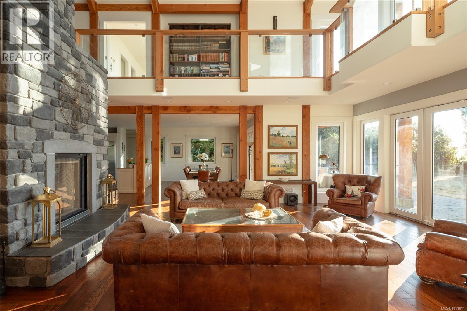 1107 Kye Bay Rd, Comox