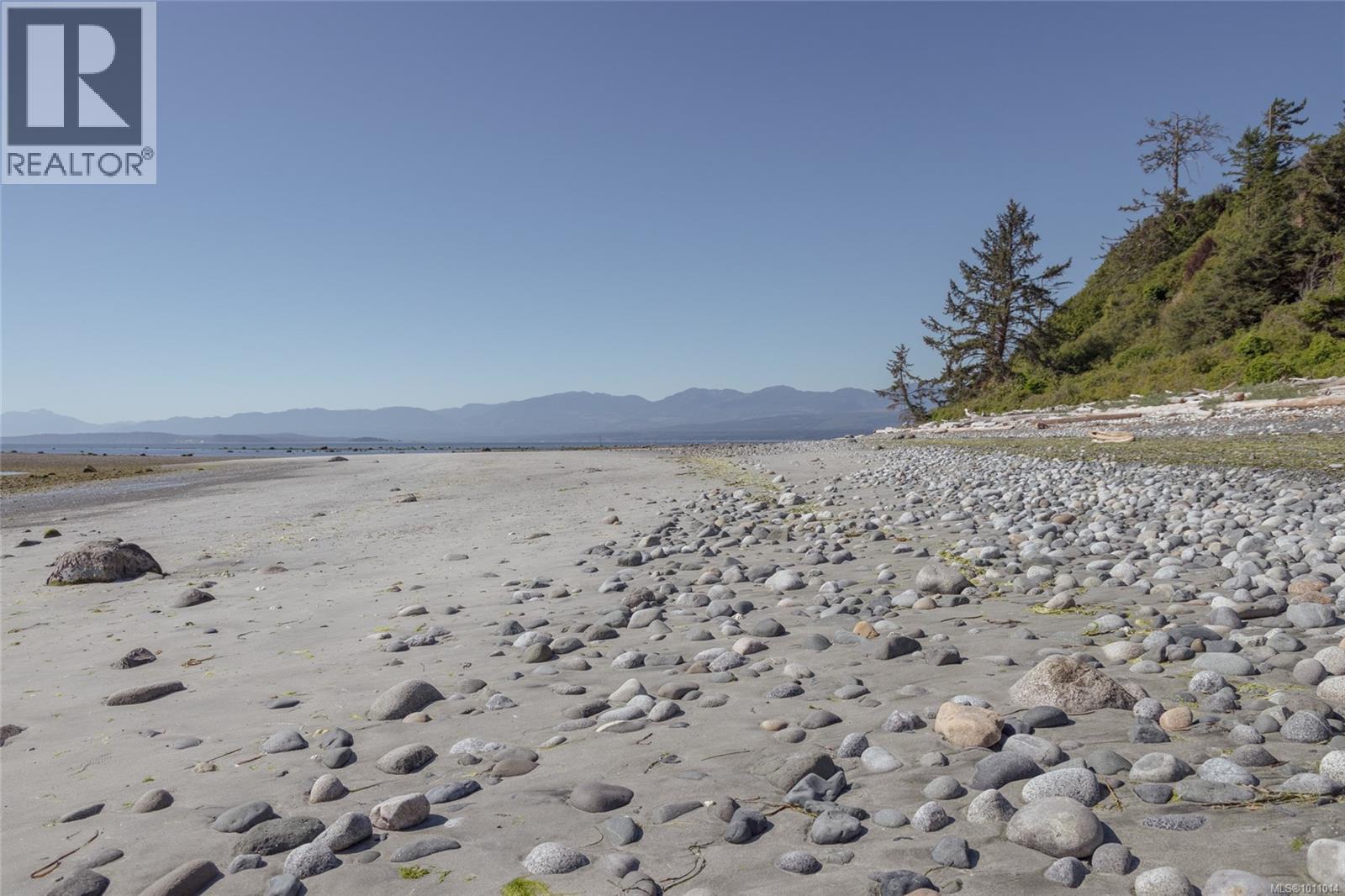 1107 Kye Bay Rd, Comox