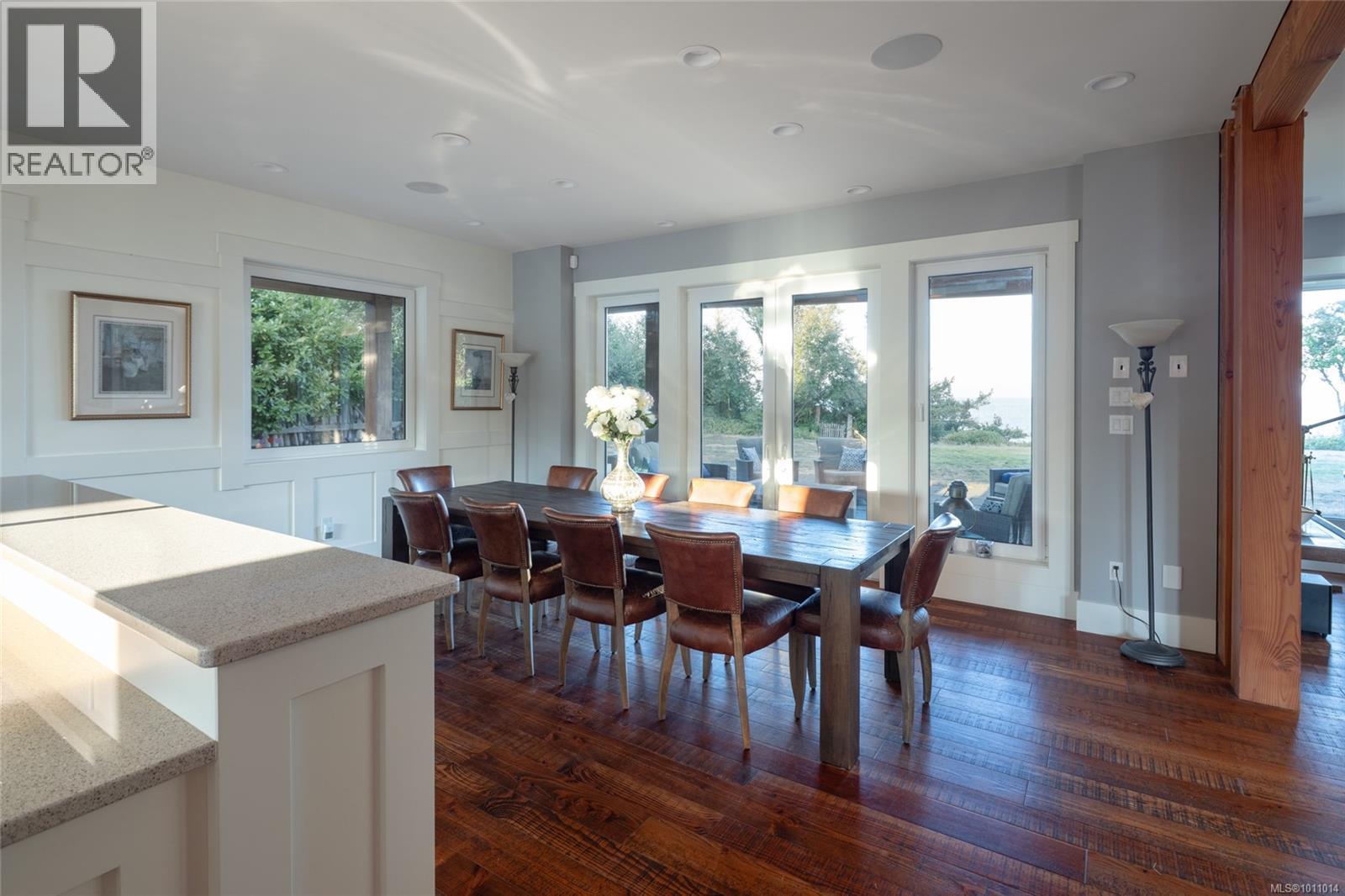1107 Kye Bay Rd, Comox