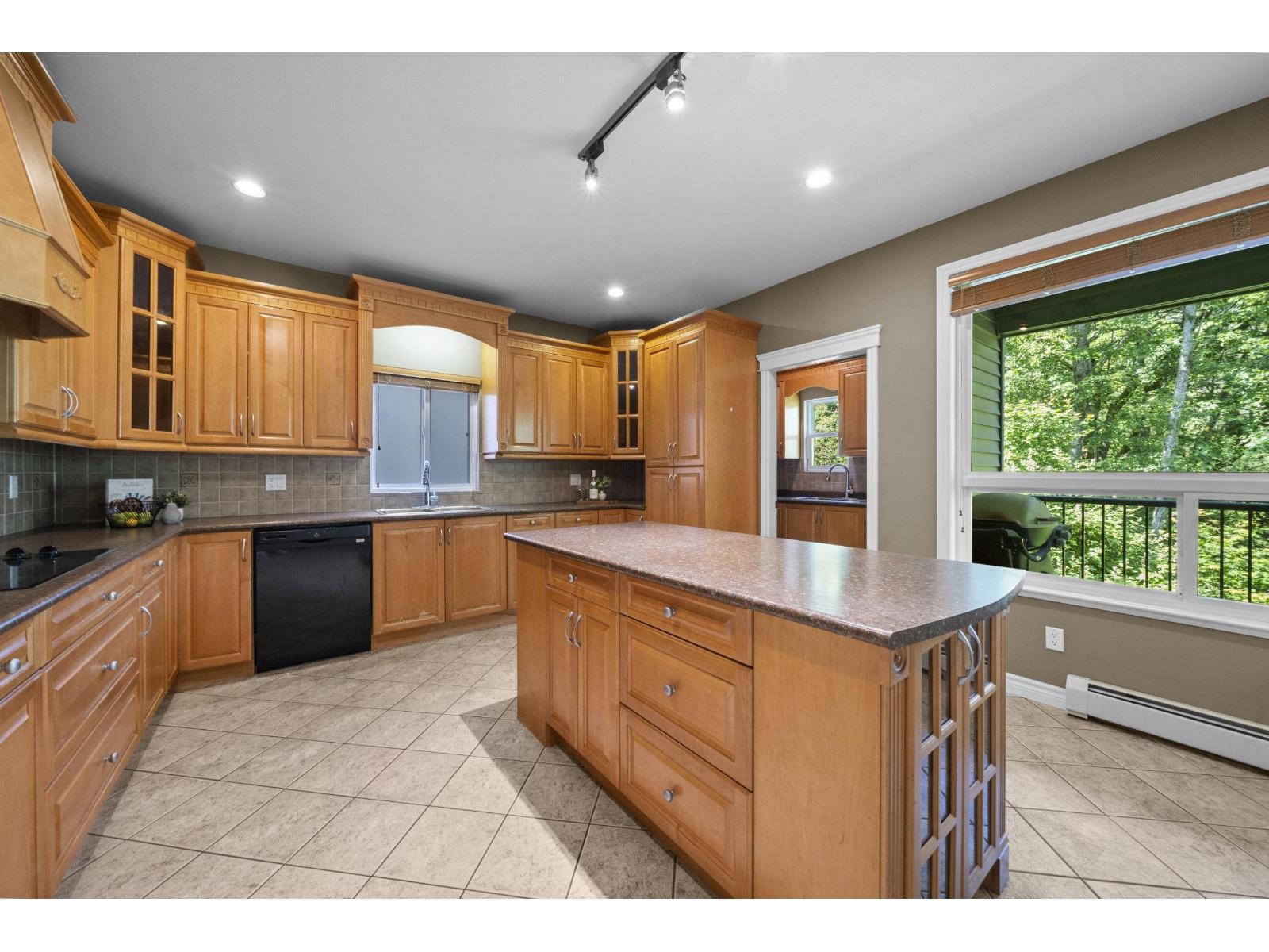 Photo 14 of 14539 78 Avenue, Surrey BC