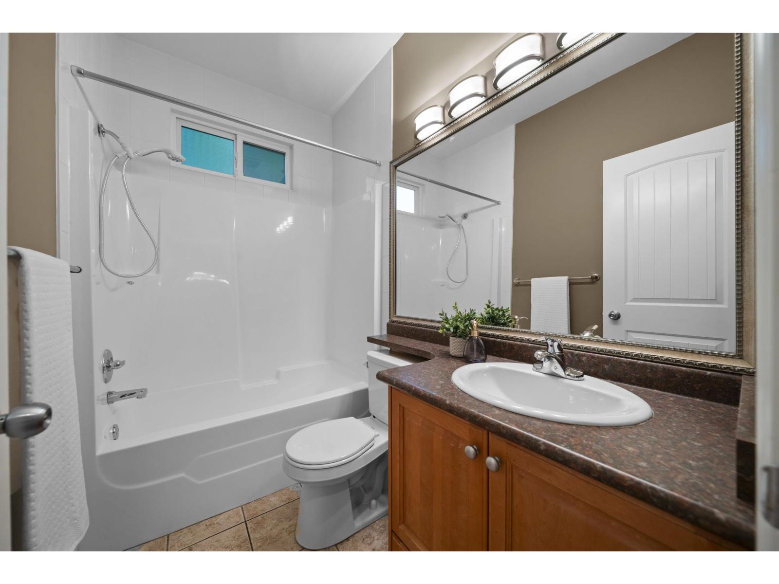 Photo 15 of 14539 78 Avenue, Surrey BC